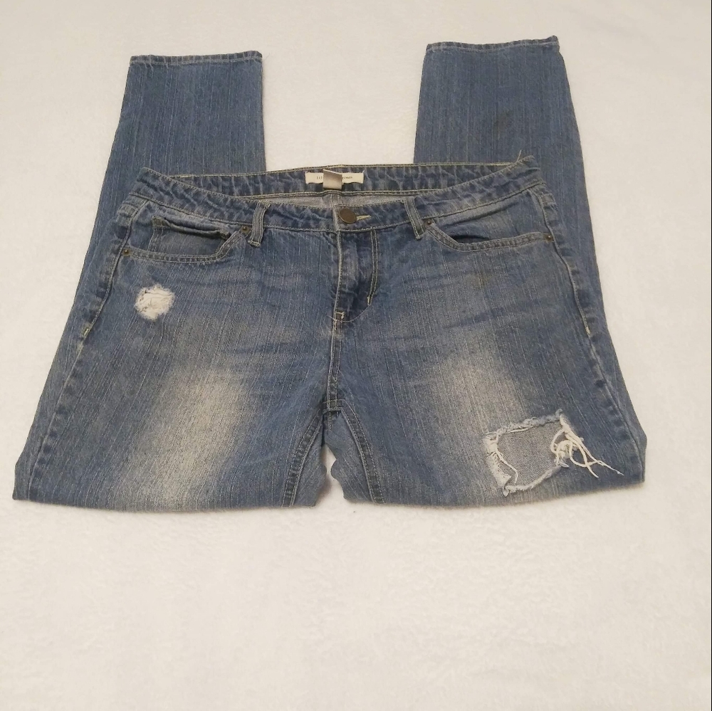Life in Progress Distressed Jeans Size 28